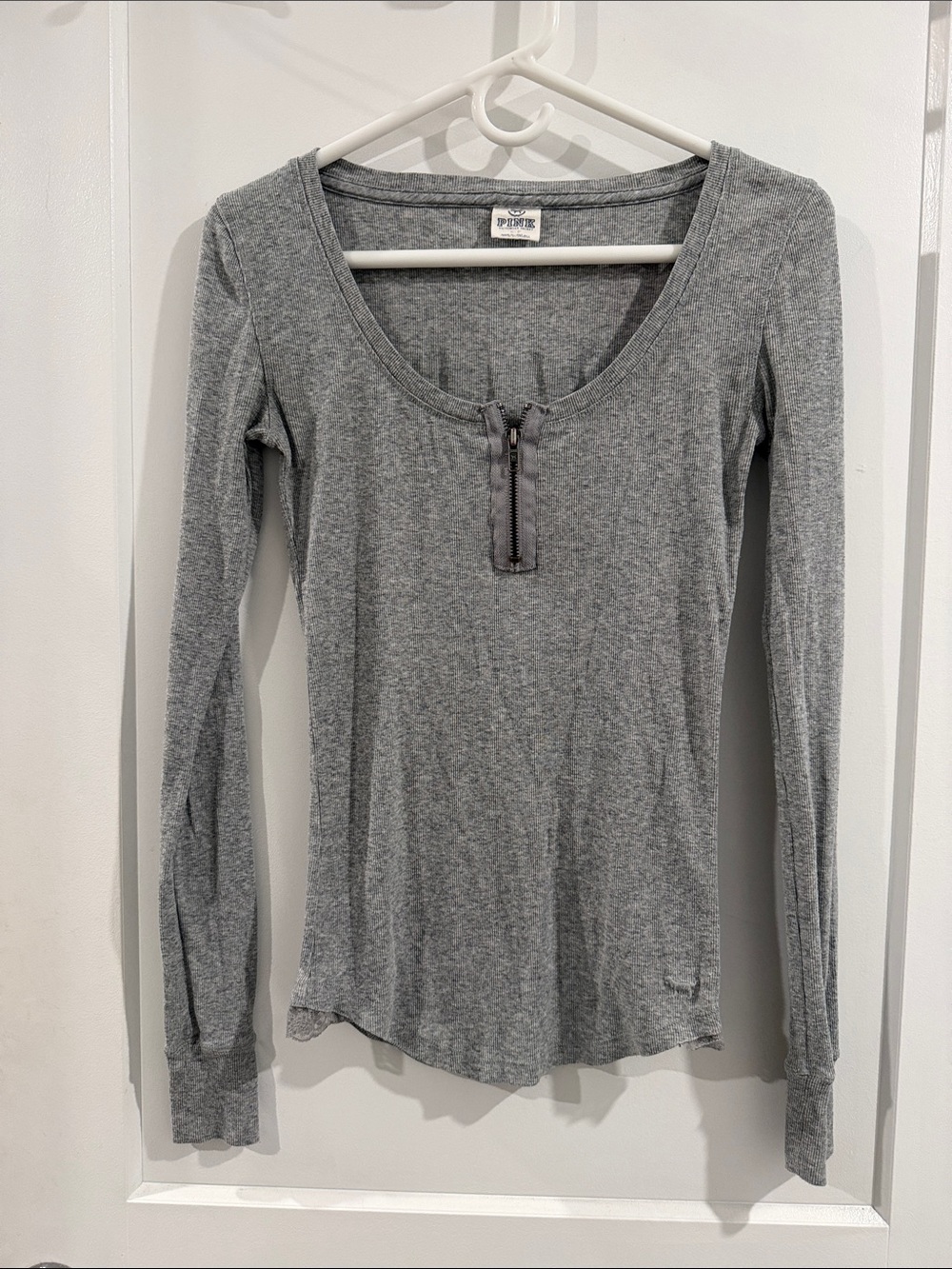 Pink-Victoria’s Secret Women's Gray Long-Sleeve Henley Zip Top
